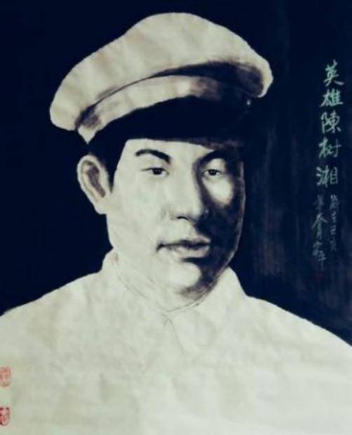 1934年,他身受重伤,不幸被俘,忍痛扯出肠子亲手绞断,壮烈牺牲