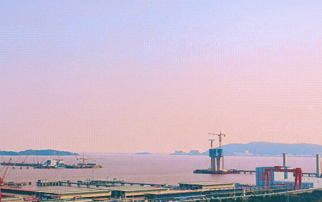 世界最长跨海铁路桥首座主塔封顶！(图8)