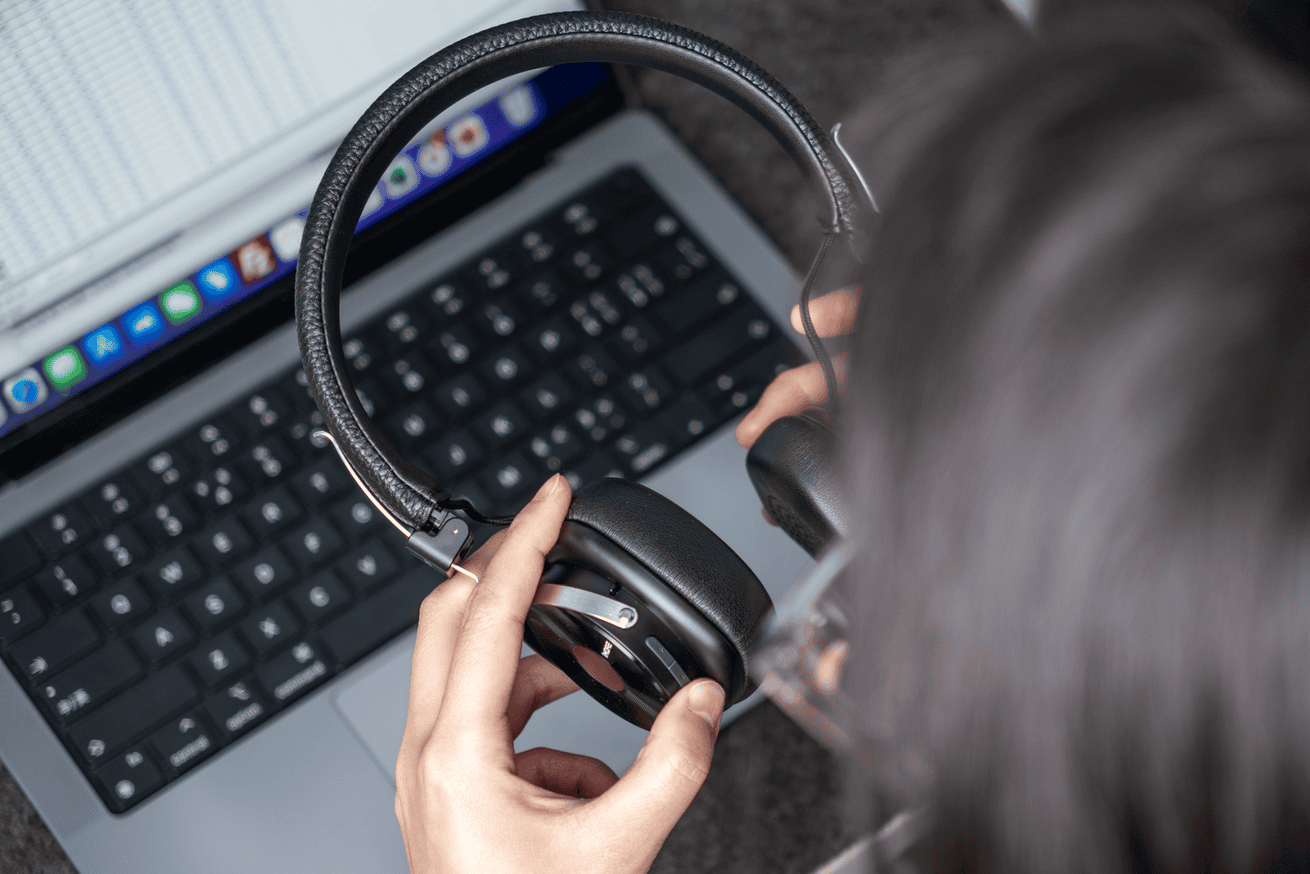 把黑胶唱片戴在头上，是什么体验？1MORE CLASSIC HQ36 耳机