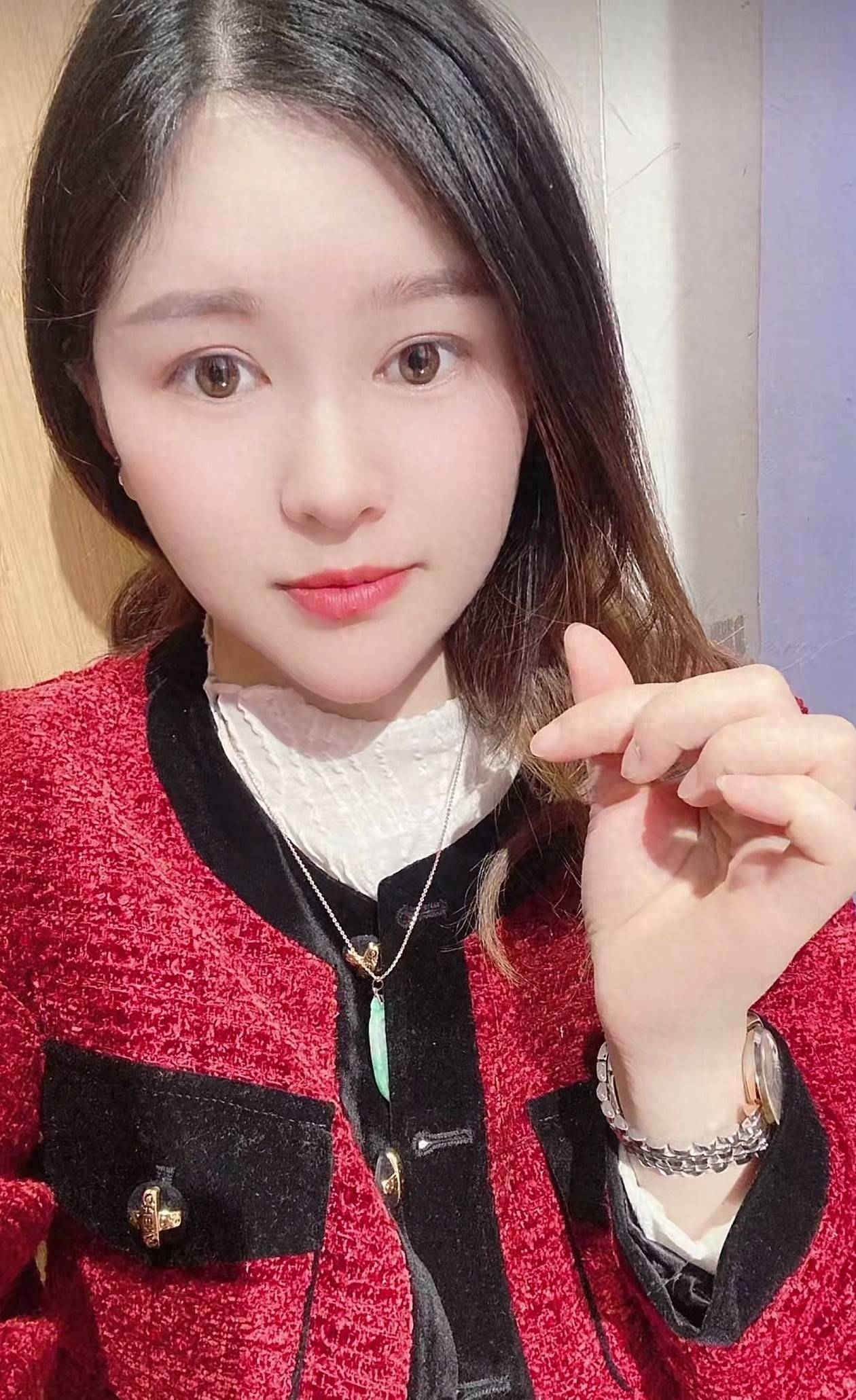 安徽美女陈秀丽去世仅37岁脖子长疙瘩确诊天天跑步喝黑咖啡