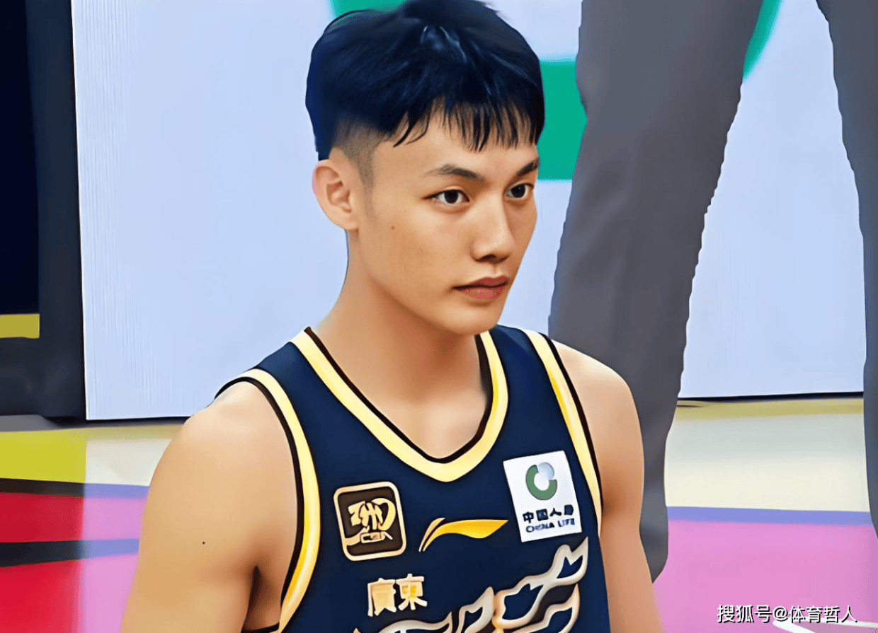 徐杰为何失去球权？分析有3大原因，杜锋用心良苦