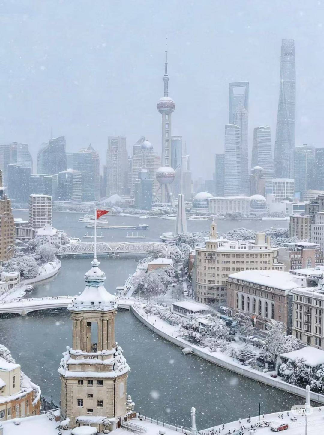 江浙沪罕见降雪上海多区飘雪官方回应是否重现2008冰灾