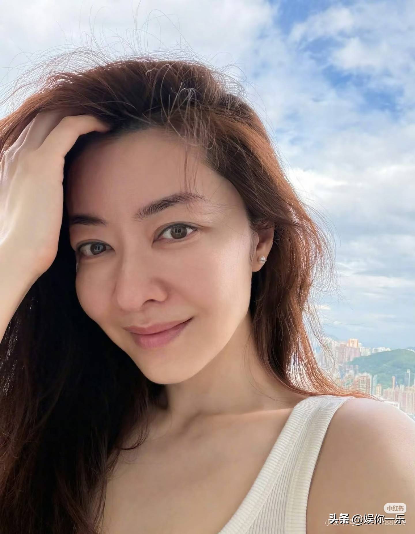 熊黛林带一整天娃累到吐称比上班还累素颜洗脸鼻头又大又红