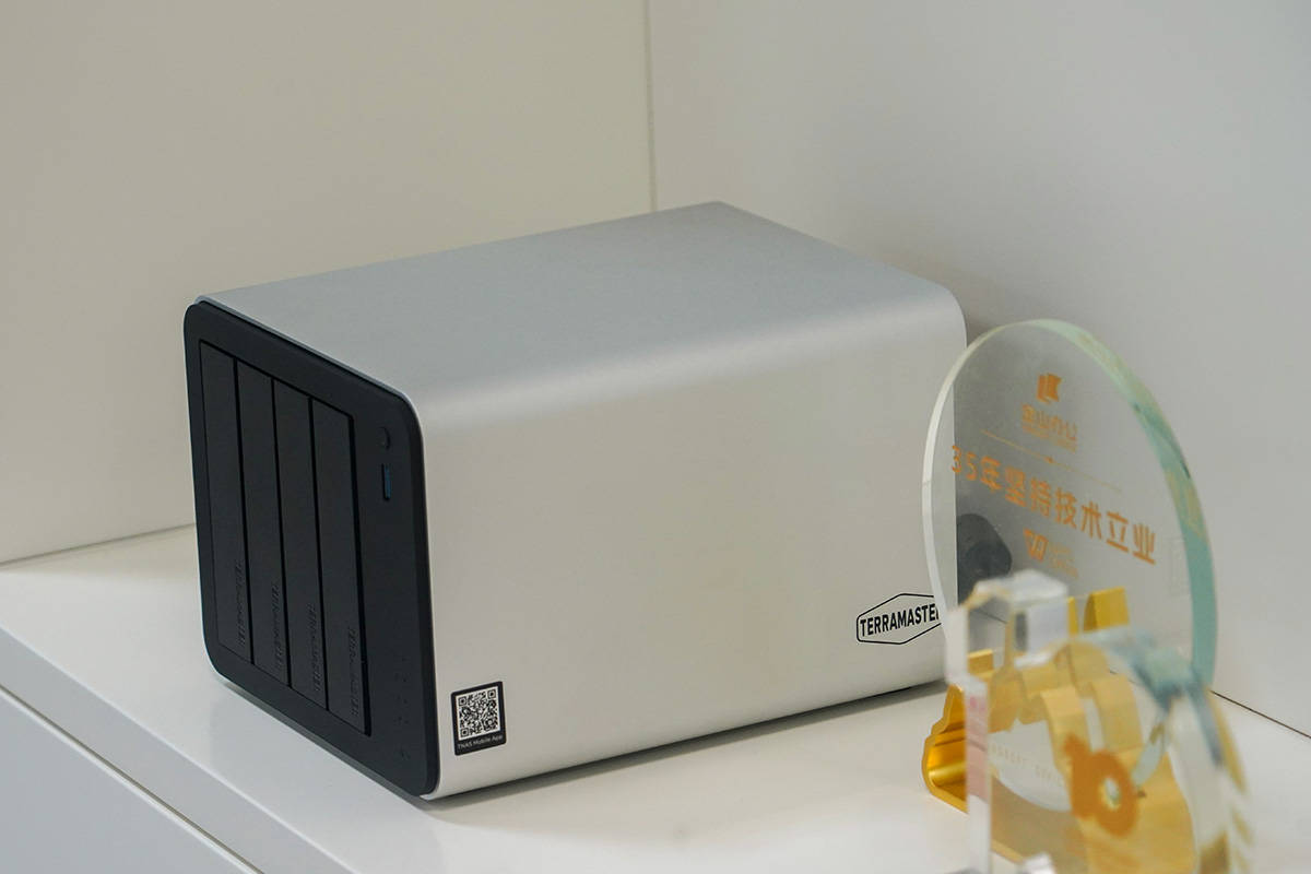 小型办公场景下的一种NAS使用思路：铁威马F4-425 Plus体验记录