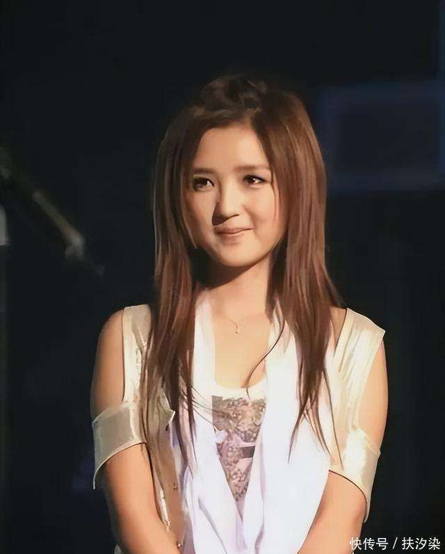 离婚8年后,39岁何洁做梦也没想到,前夫赫子铭竟给她留足了体面