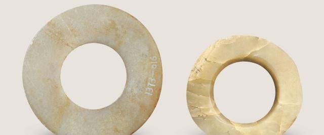 齐家文化玉器以素为美：造型简朴，品种多样，线条流畅大气