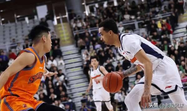 鬼才少帅！杜锋千防万防，没想到卢伟派出一奇兵，成了逆转功臣！