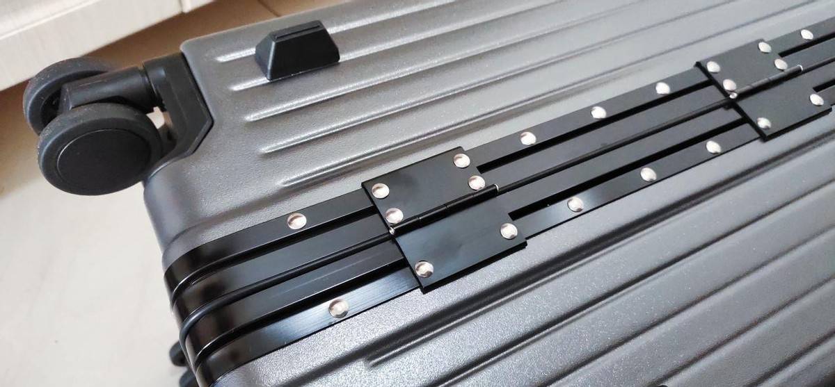 200KG 承重+4 层进口科思创，GaKior行李箱测评：非时尚6 防，耐用性一流