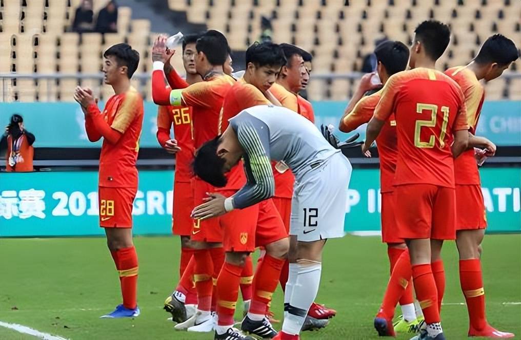 北京时间20点30分！新国足在名帅的带领下4比3击败附加赛对手，值得期待