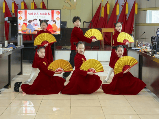 ��ů�´� ��ϵ�ϱ���������԰�ڶ�������չ���۾��˲軰��