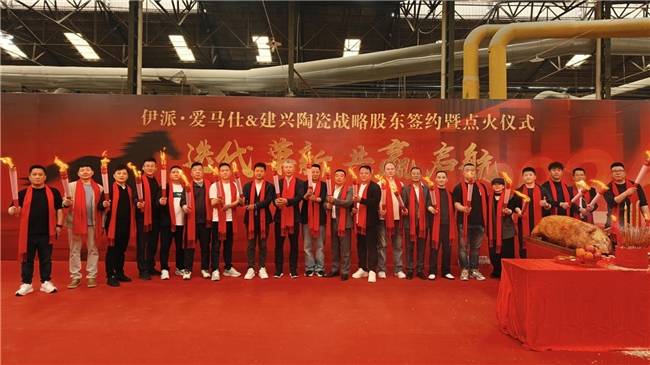 https://q7.itc.cn/images01/20260228/aa463a7b1e304c63af1511460f3d6ac8.jpeg