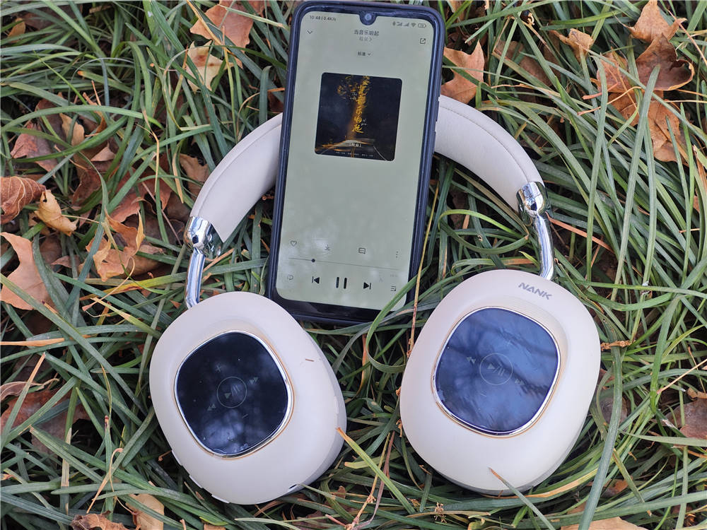 南卡Show头戴耳机体验：屏显交互、HiFi音质、AI智能全面进化