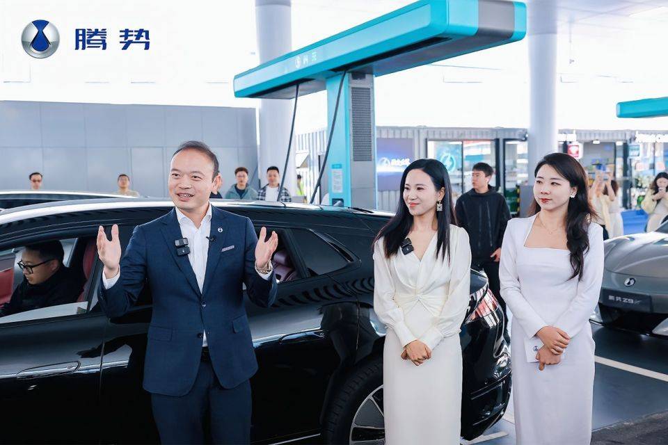 充电比加油还快！腾势Z9GT携“闪充电池”交付，燃油车最后的堡垒被攻破？