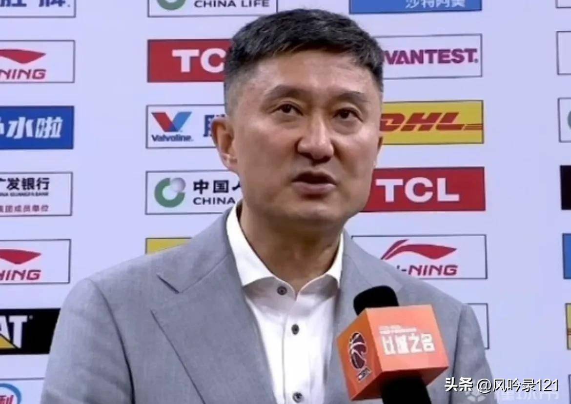 明晚7点35分，广东宏远战江苏赛前传来几个消息，陈海涛督战杜锋