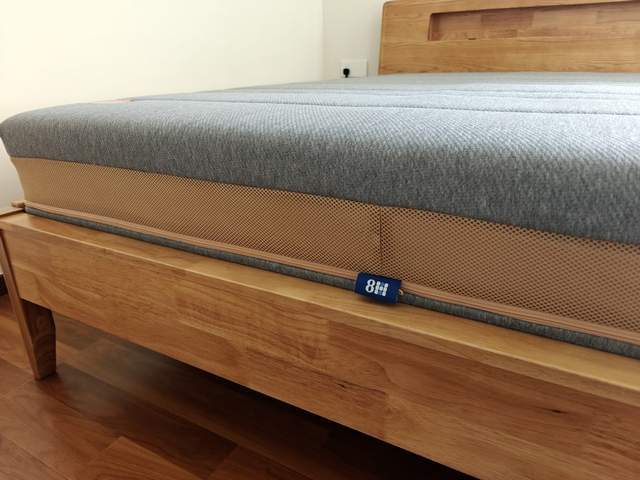 新房新体验：8H小金乌金石床垫，用矿物能量重塑黄金睡眠