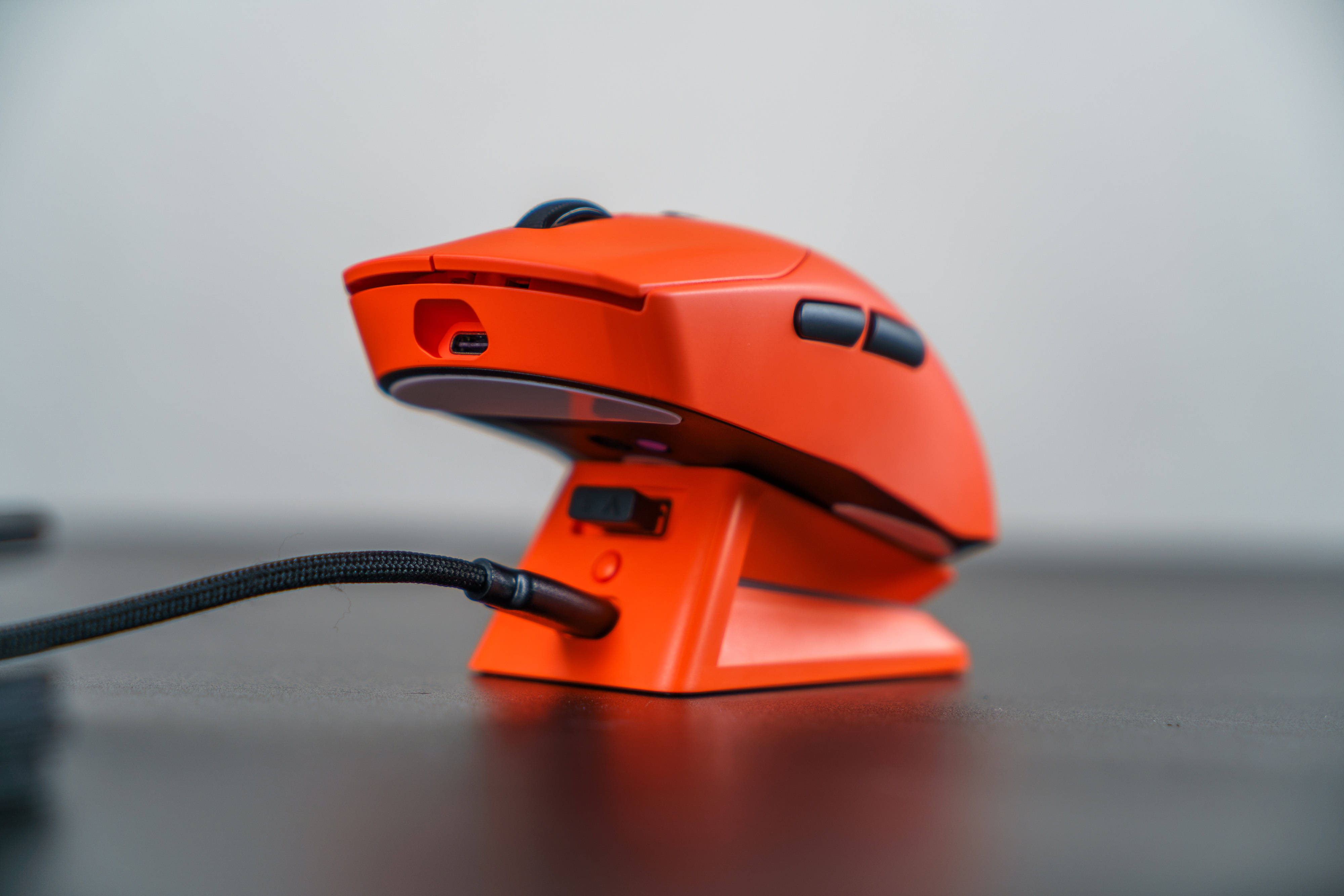 这个鼠标的颜色也太帅了吧!雷柏VT二代VT9焰影橙配色版体验分享