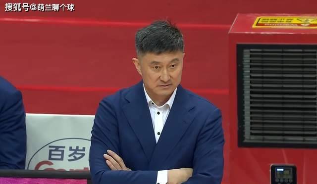 CBA交易窗口开启，广东男篮3人或离队，2后卫+1内线，杜锋做抉择