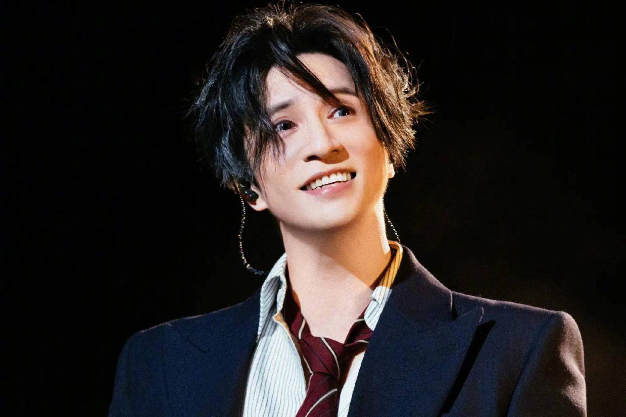 薛之谦广州演唱会遇暴雨 承诺退换票并报销机酒费用