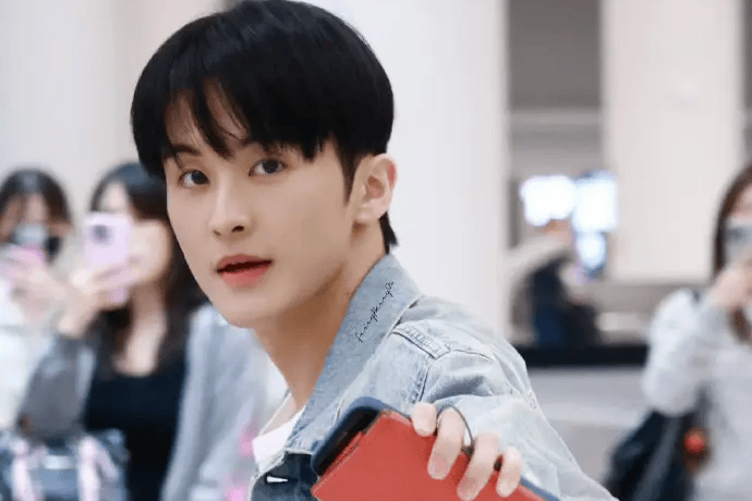 李马克手写信谈退队：深思熟虑后的抉择，感恩粉丝一路相伴