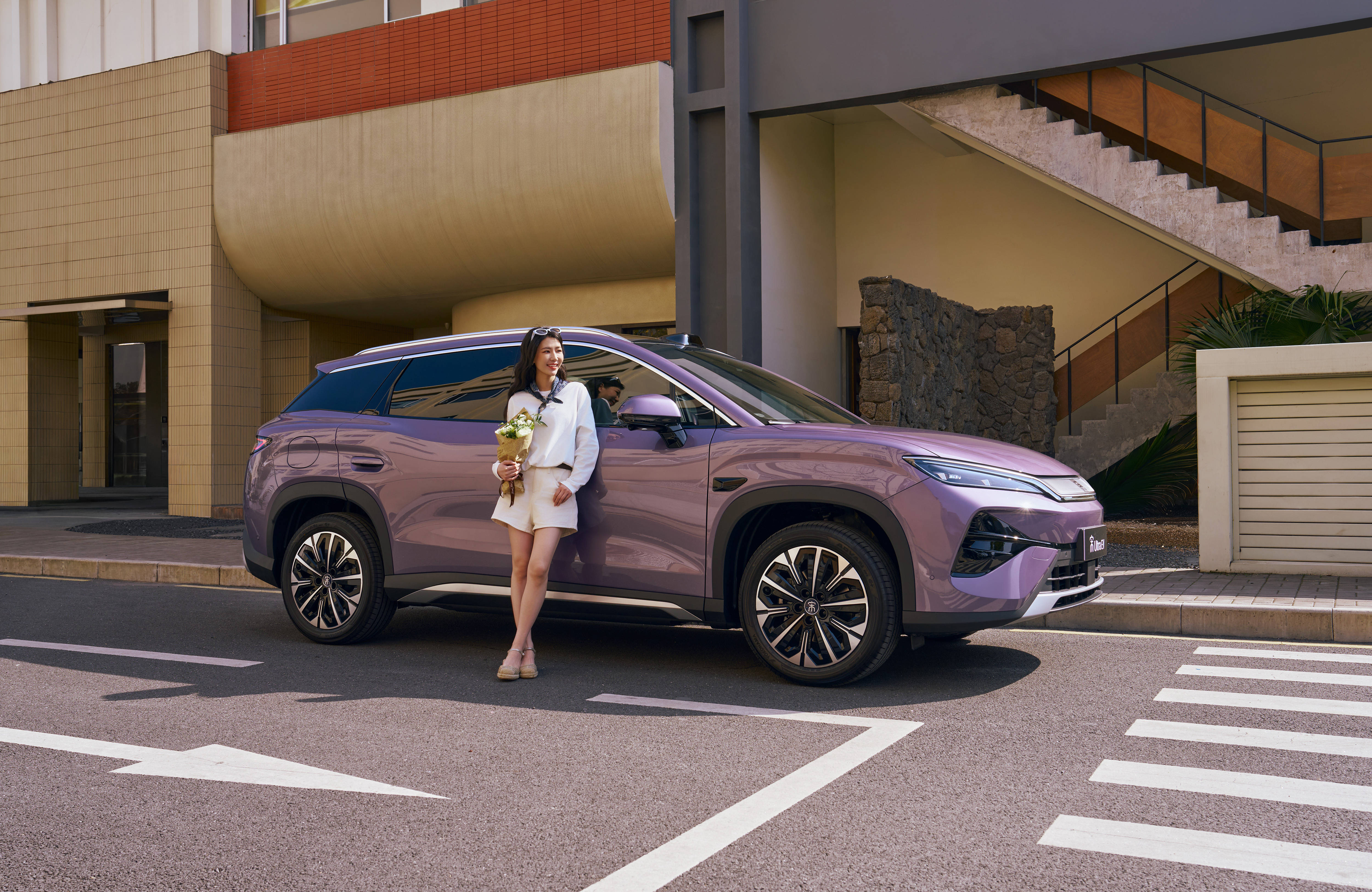 单月销量30万!连续58个月新能源销冠!比亚迪这月彻底杀疯了!