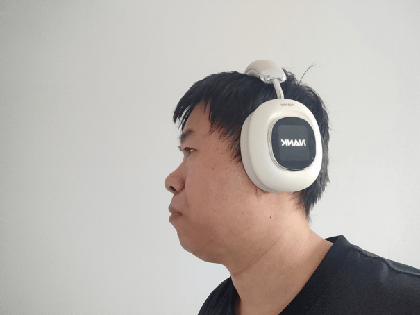 千元头戴新标杆：南卡（NANK）Show灵动屏，舒适与音质的双重革命