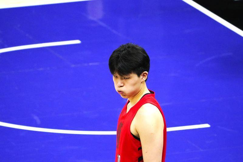 杨瀚森将代表男篮出战世预赛 开拓者更希望他留在美国