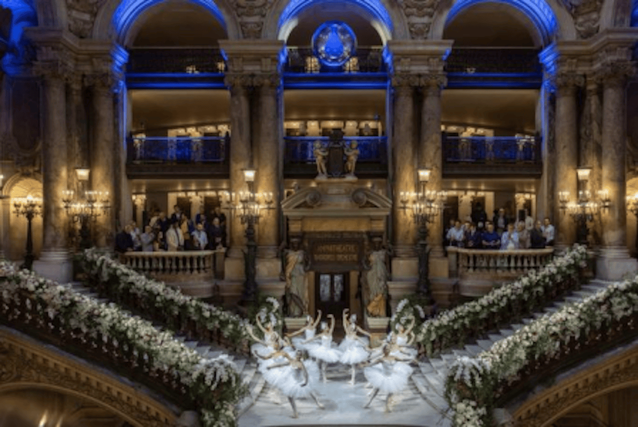 腾势巴黎歌剧院举行欧洲上市发布会 科技新豪华正式启幕153.png