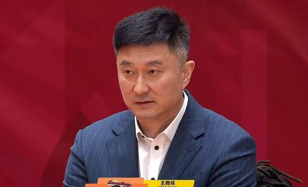 CBA最新动态：广东男篮赞助商支持杜锋，邱彪感受寒意，上海男篮前景光明