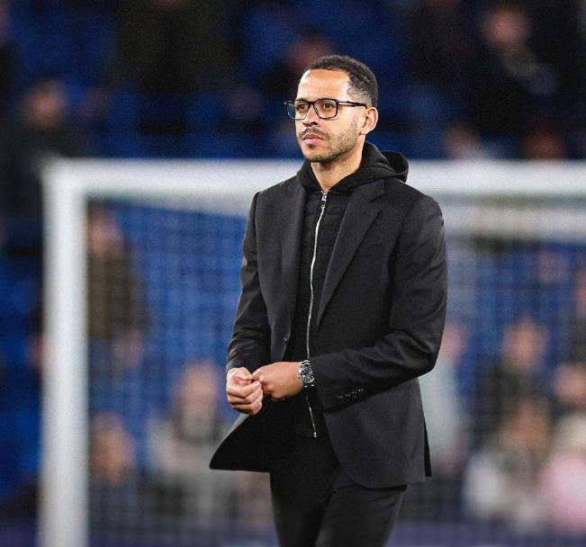 造29年耻辱纪录，切尔西0-3布莱顿吞5连败，远征球迷痛骂主帅