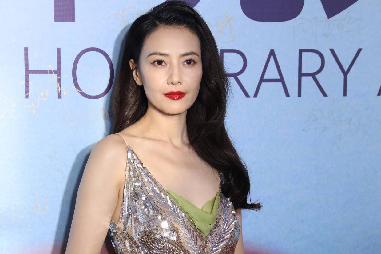 北京国际电影节“注目未来”红毯盛典：高圆圆宋祖儿刘雅瑟等明星闪耀登场