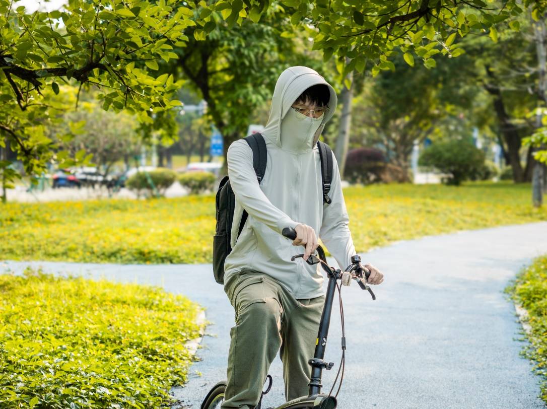 告别闷热与"次抛"—229元的Vbrex 竞速防晒衣，普通户外玩家测评感受