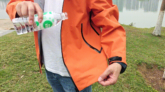 细节见真章，测评VBREX重装越野7防冲锋衣，一件被低估的全能王！