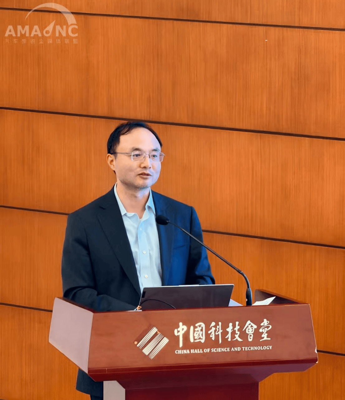 聚焦“韧性” 共谋发展——2026中国（北京）智能与新能源汽车峰会成功召开1188.png