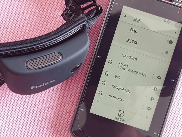 打破户外装备壁垒！FIYA飞雅Y1帽檐式运动耳机：防晒听音一件搞定