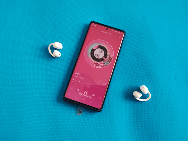 倍思MC2 AI耳夹式耳机评测：双料认证旗舰，舒适与音质的全能标杆