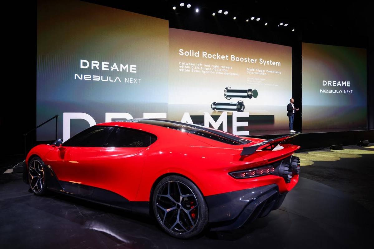 燃爆了！汽车贴地飞行不再是梦，追觅用火箭动力汽车震撼全球