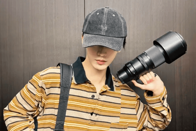 张凌赫多条语音报平安：别担心，小伤对男生不算啥