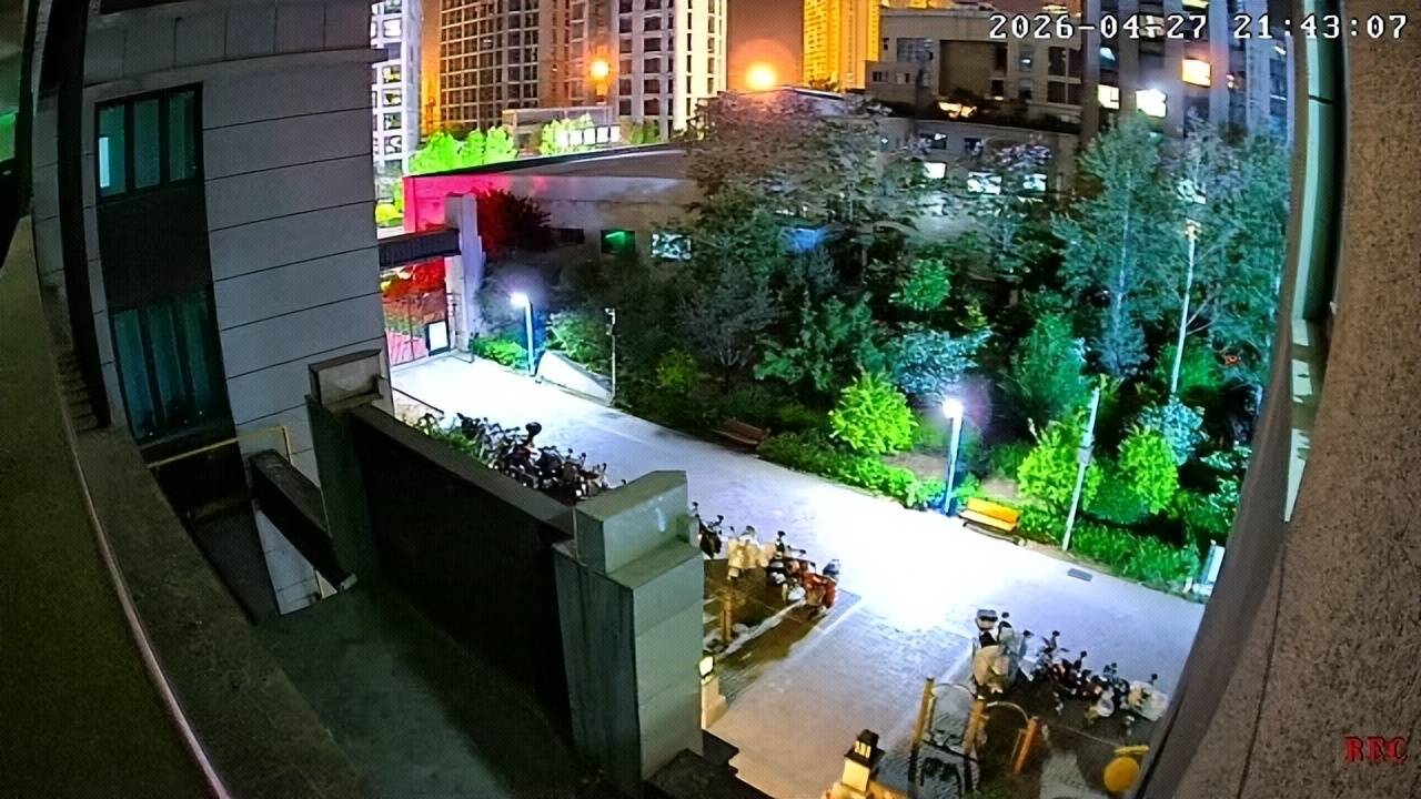 xiavv AOV智能窗户摄像机，摆脱线材束缚场景灵活，全彩高清看家小帮手！