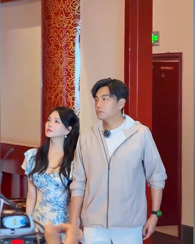 伊能静广告秦昊图片__秦昊看伊能静献技