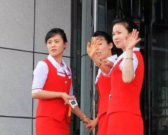朝鲜餐厅服务员 中国文化差异 朝鲜女孩视角_中国餐厅里的朝鲜姑娘