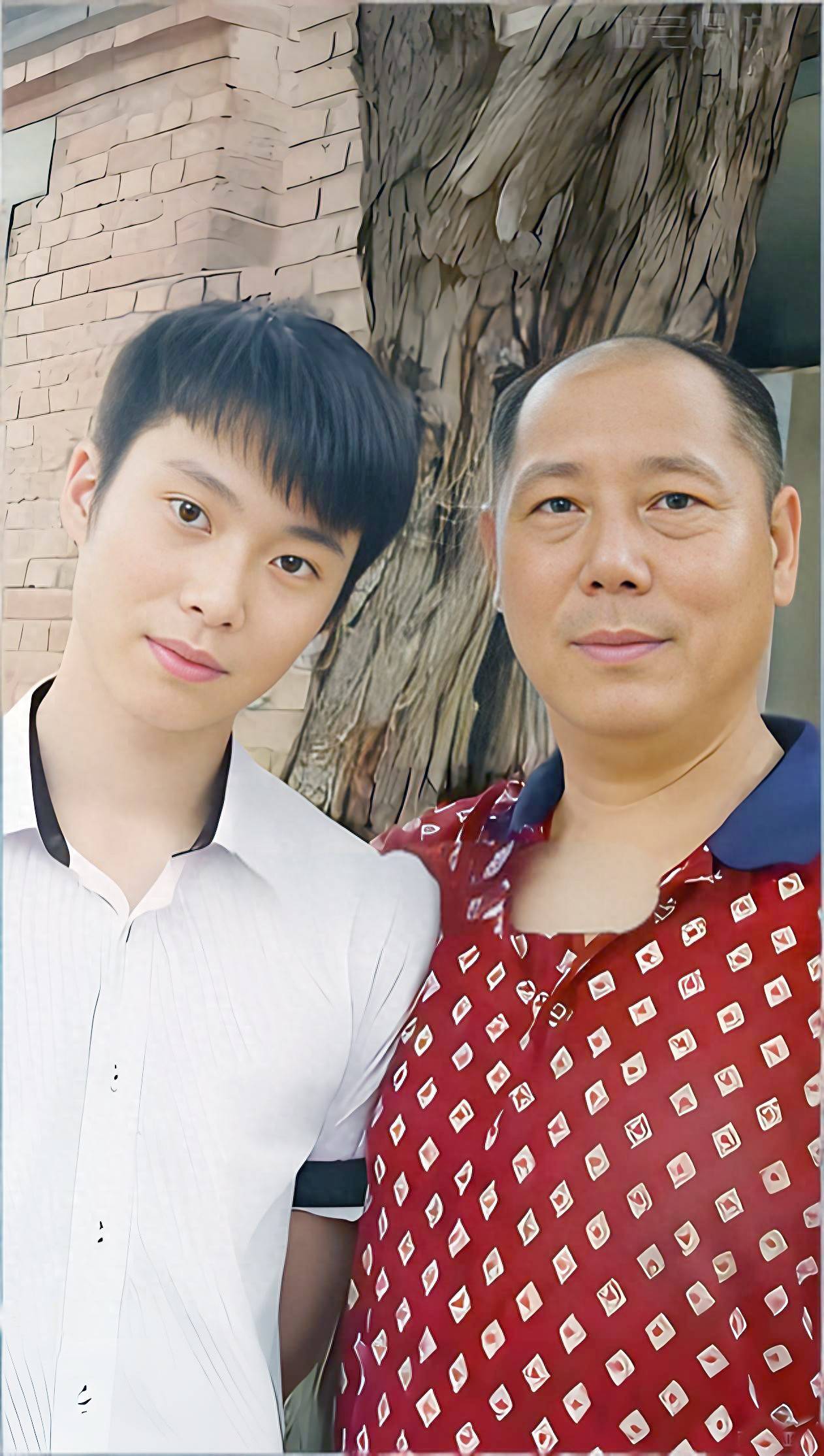 原创            李诚儒的结发妻子李世荣离世4年！她没有再婚，儿子李大海很悲痛