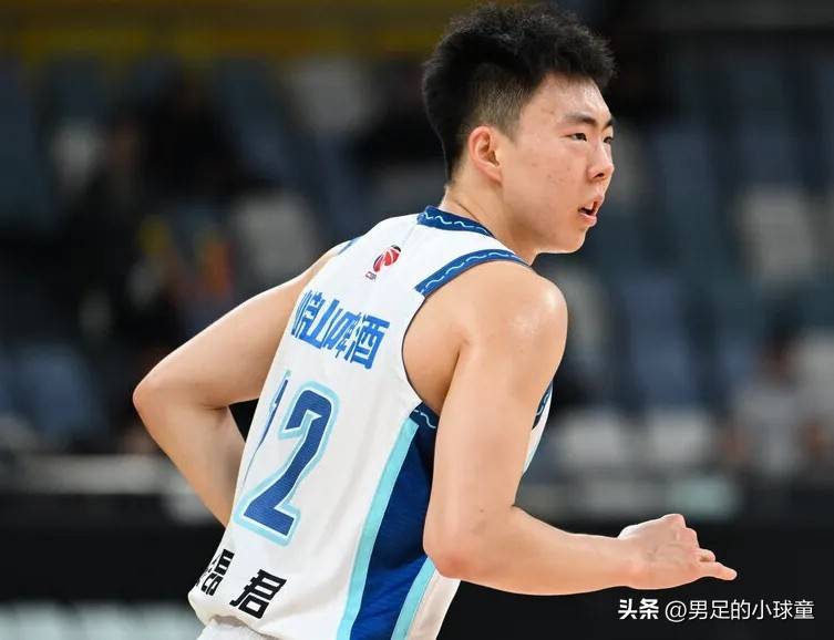 本土三分榜：贺希宁126记，李弘权90记，徐杰80记，那胡明轩呢？