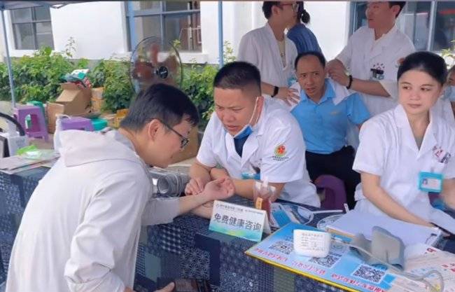 南宁市江南区明德小学创新推进健康学校建设(图8) 南宁市江南区明德小学创新推进健康学校建设(图8)
