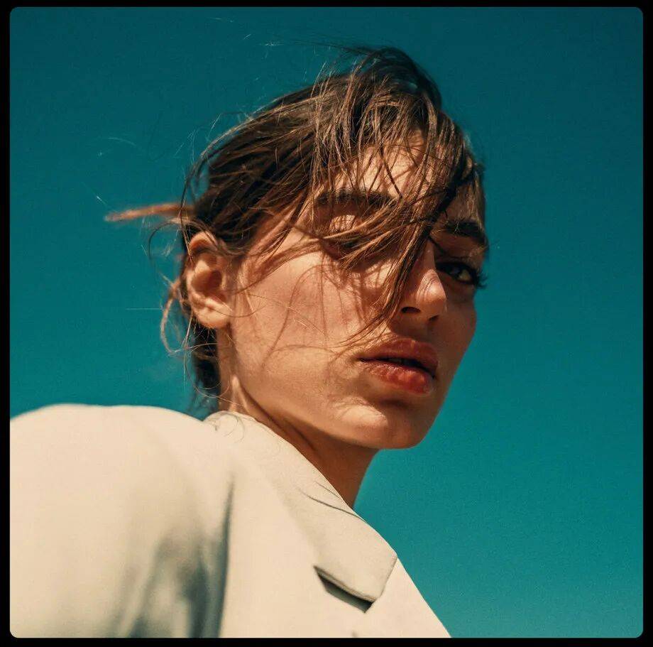 野性少女，Babak Fatholahi的模特写真