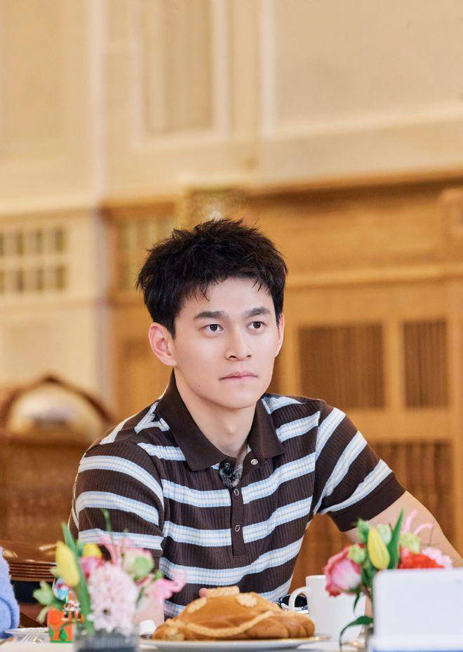 孙杨录综艺半夜不睡觉，张豆豆都管不住，原来冠军也管不住自己