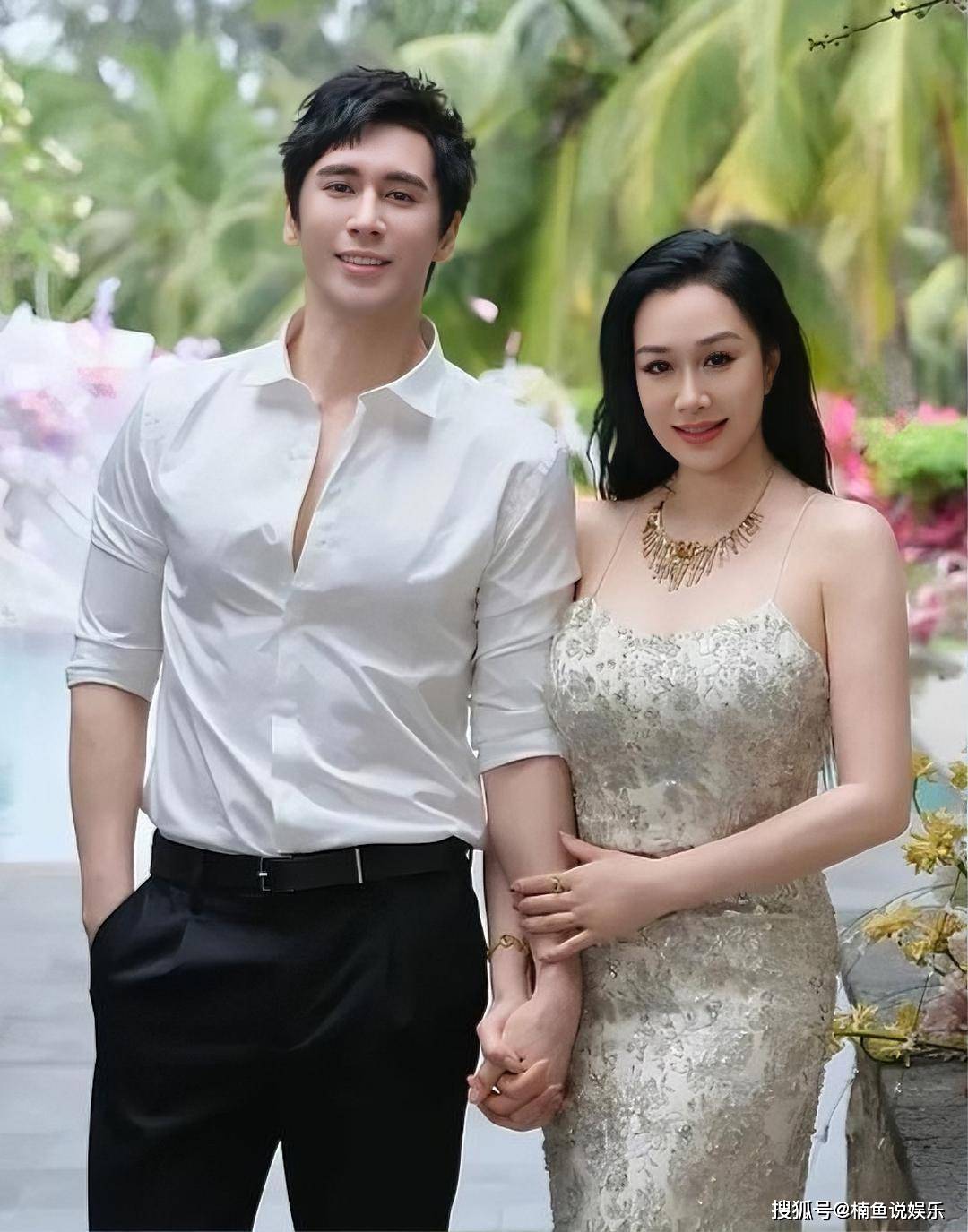 钟丽缇女儿才15岁就美成这样,颜值身材赶超妈妈年轻时,母女同框似姐妹