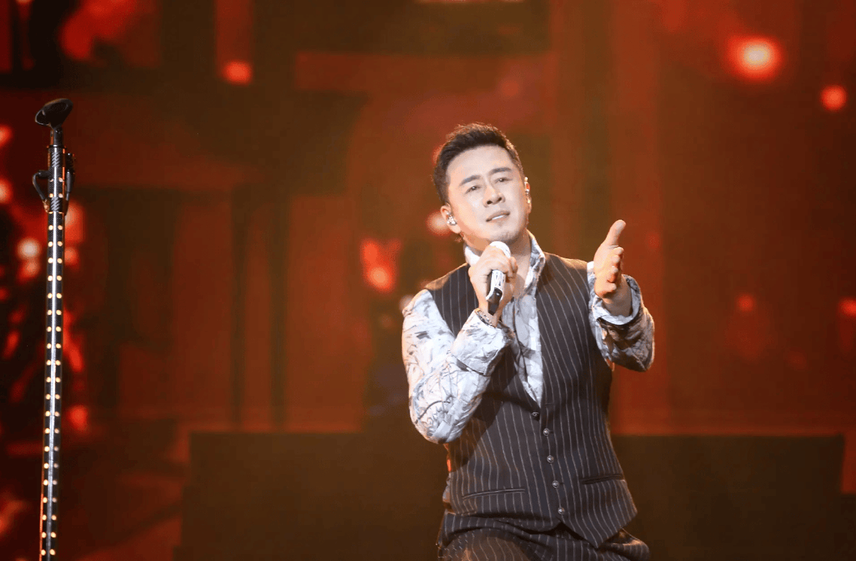 杨坤回应《歌手2026》淘汰：想说的昨天在节目里基本都表达了封面图