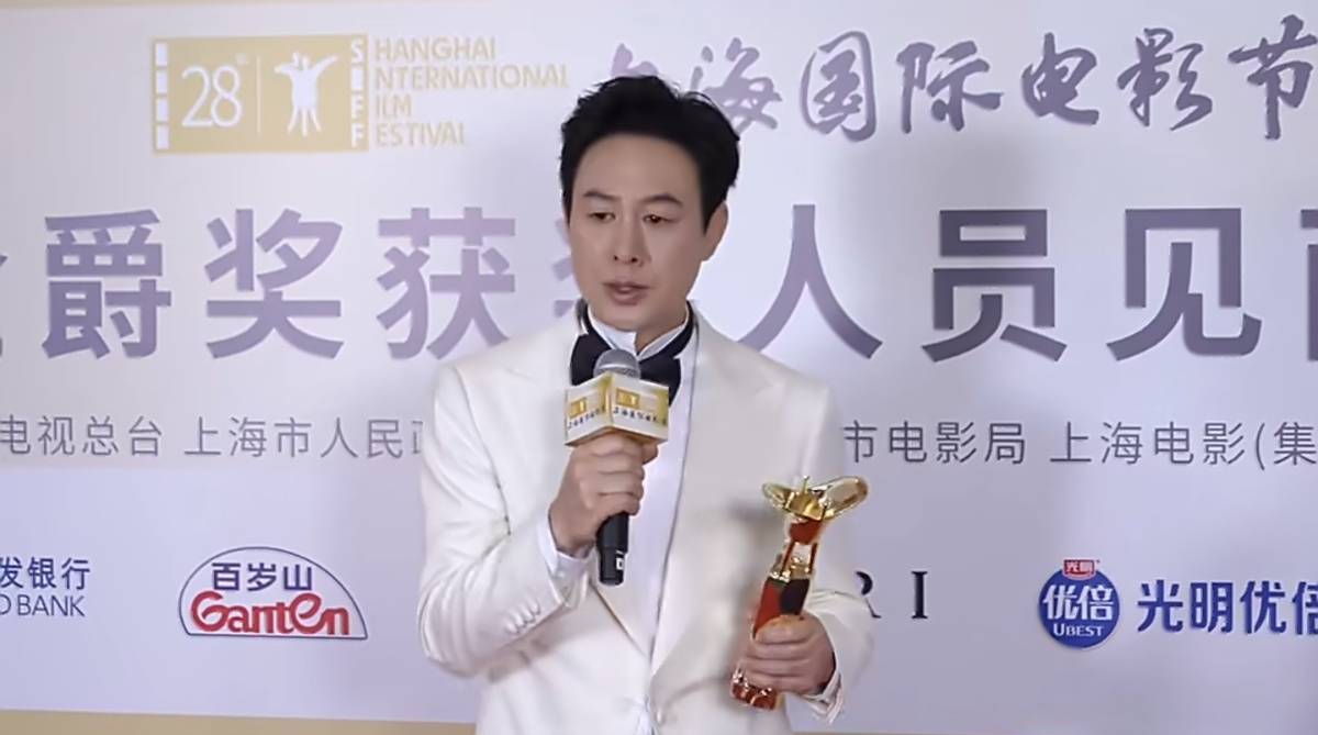 张颂文荣获金爵奖最佳男演员：50岁生日的珍贵礼物与演艺新起点