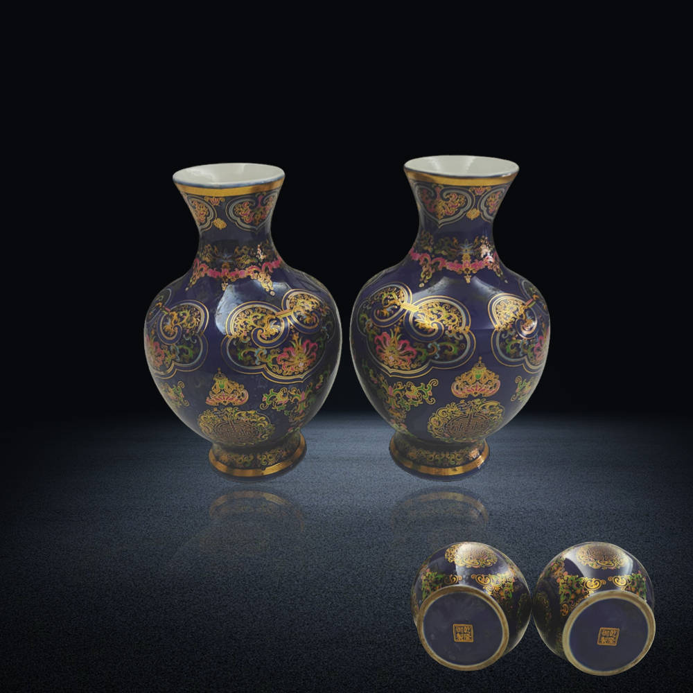 【林先生私人珍藏】精品瓷器推荐——霁蓝描金成对赏瓶
