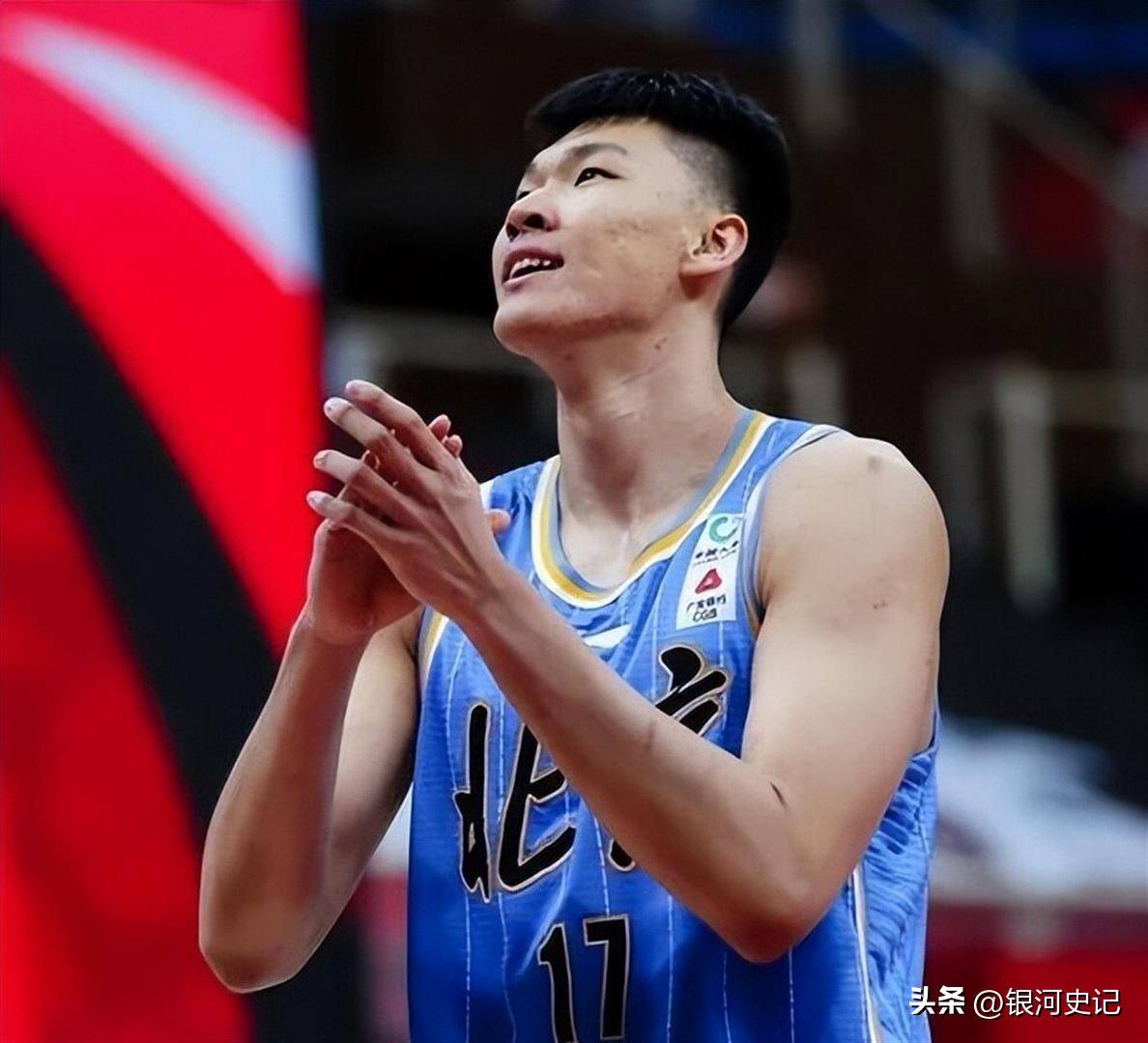 CBA重磅消息！范子铭遭三家争抢 杜锋是心理学博士 刘铮回上海男篮